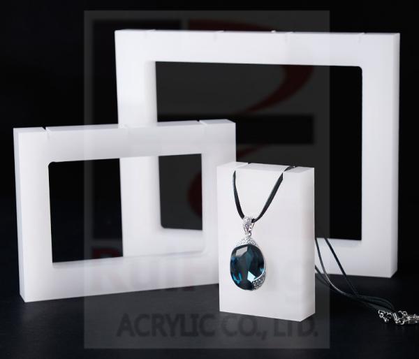 Luxury white Necklace Display, jewelry display block, Customized necklace