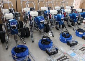 China Honda Engine Gas Powered Airless Paint Sprayer For Residential Interior Walls And Ceilings factory
