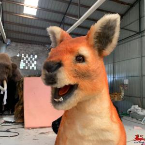 China 1.8m Realistic Animatronic Animals Kangaroo For Theme Park factory