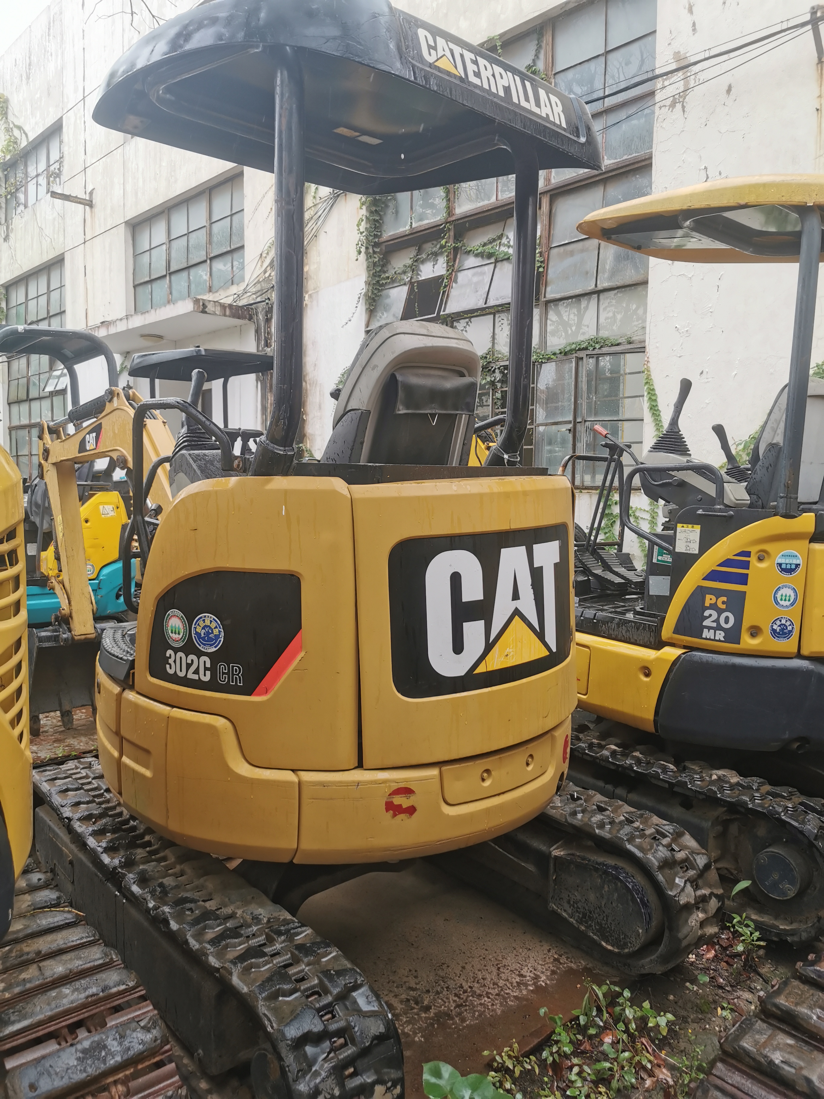 CAT302C Excavator with Original Hydraulic Pump Good Condition 0.04 Bucket Capacity