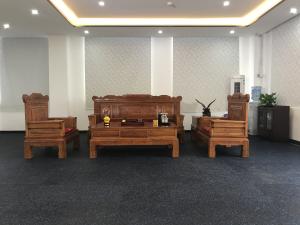 China Smooth Surface High Density Easy Clean Rubber Mats Nontoxic Heavy Duty Gym Matts Sound Absorbing Fitness Flooring factory