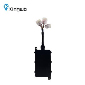 China Vibration Alarm Bus Gps Tracking Device 850MHz Gsm Gps Tracker For Heavy Equipment factory