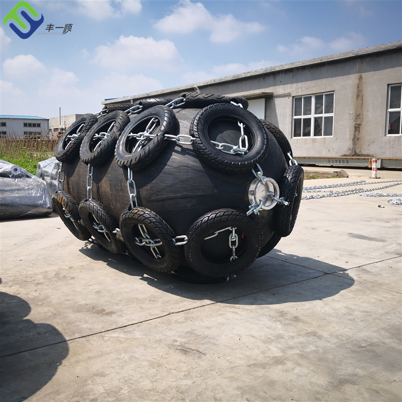 Anticollision Yokohama Pneumatic Rubber Fender For LPG Vessels