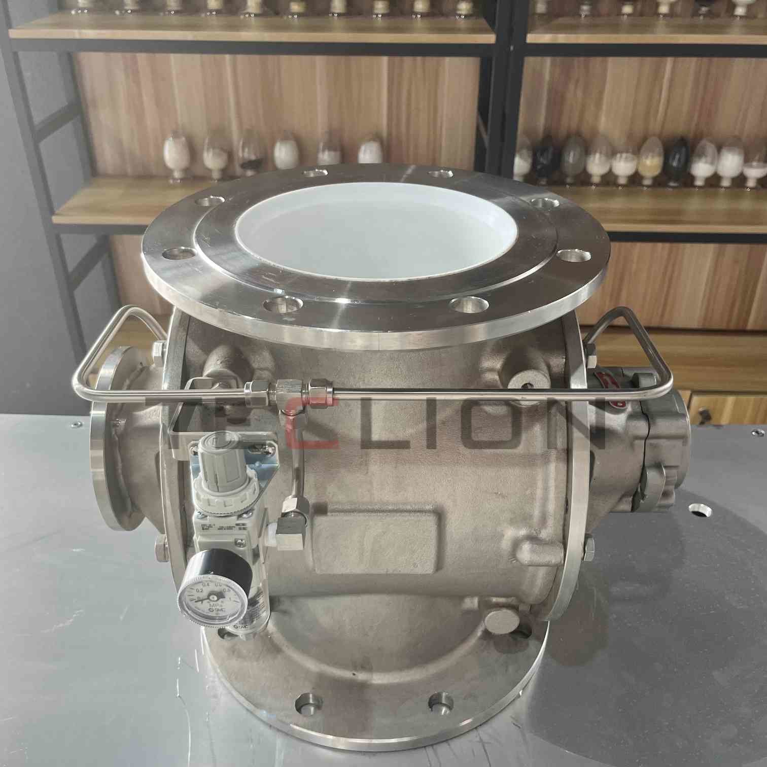 Stainless Steel Powder Rotary Drum Feeder Valve System With Nylon Lining Rotor