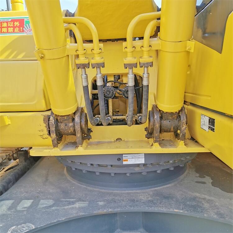 20ton Used KOMATSU Crawler Excavator PC220 PC210 PC200 with 0.8m3 Bucket Capacity