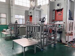 China 60 Strokes/Min Working Speed Stroke Adjustable Type Aluminium Foil Box Making Machine factory