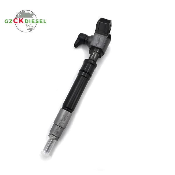 China Common Rail Fuel Injector 23670-0E020 295700-0560 23670-11020 for 2.8 Engine factory