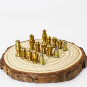 China Customized Tungsten Carbide Tire Studs with 5.7-15 MM Length and 6.5-12 MM Diameter for Winter Tires factory