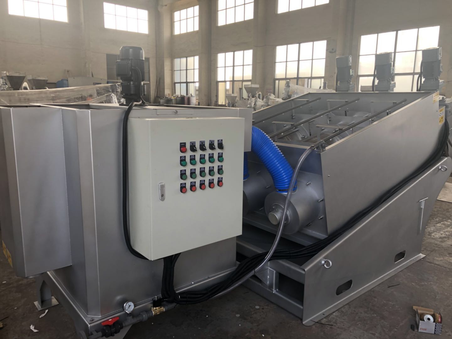 45m3/h Screw Sludge Dewatering Machine , Carbon Steel Dewatering Screw Press Machine
