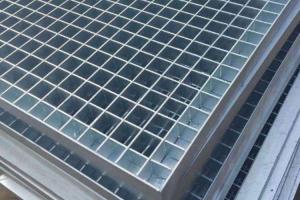 China Hot Dipped Galvanised Grating 30*100 Aluminum Floor Grating factory