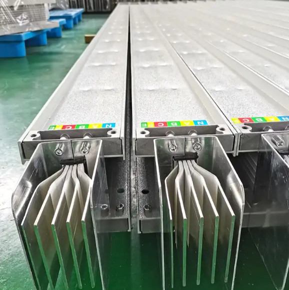 China Lightweight Electric Bus Duct Fire Rated with Mineral Wool Insulation factory
