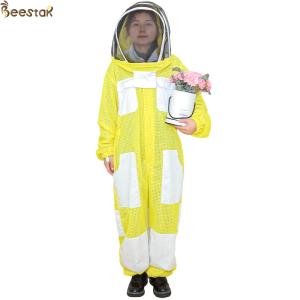 China 3 Layer Yellow Beekeeping Outfits Ventilated Apicultura Beekeeping Suit factory