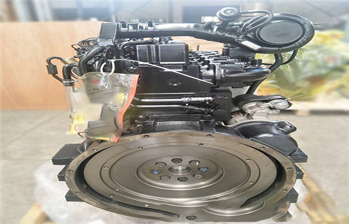 Reliable Bus Spare Parts Yutong Bus ZK116D Cummins Engine EQB235-20 High Precision