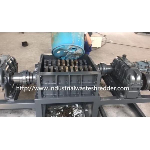 China Waste Scrap Plastic Drum Shredder Machine Multi - Functions Custom Capacity factory