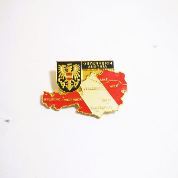 China Golden Custom Soft Enamel Pins Austria Map Lapel Pins Patriotism Theme factory