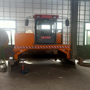 China Mobile Crawler Type Compost Turner Machinery For Fertilizer Materials factory