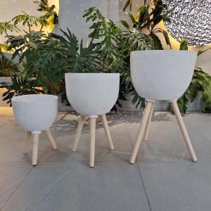 China Rustic Fiber Clay Planter Waterproof With Drainage Holes factory