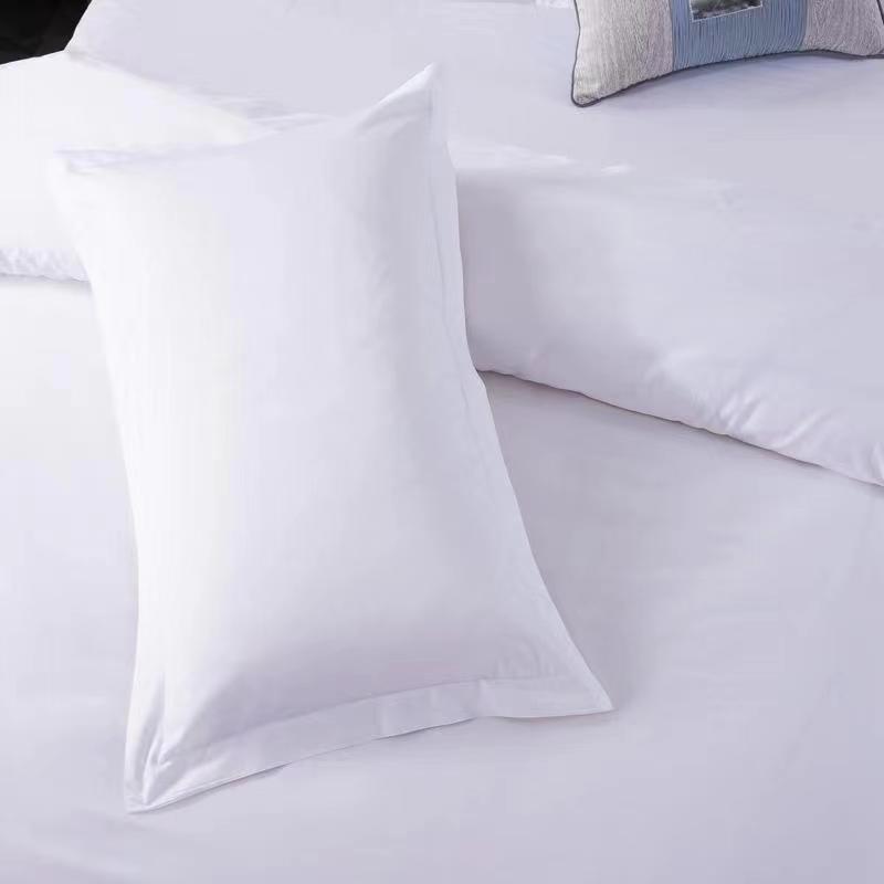 Hotel'S Bedding Collection With Luxurious White Cotton Satin Pillowcase