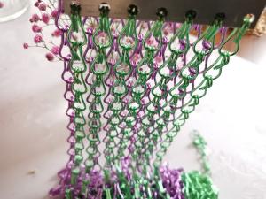 China Colorful Double Hook Decorative Aluminum Chain Link Mesh For Shower Curtain factory