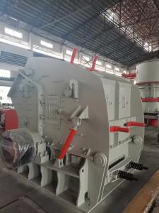 China Mobile Crushing Equipment 37kw 80-160 TPH Mining Quarry Impact Limestone Crusher factory