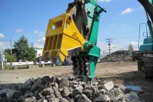 China Beiyi BYC300 Concrete demolition tools machinal pulverizer small rock crusher excavator pulverizer company factory
