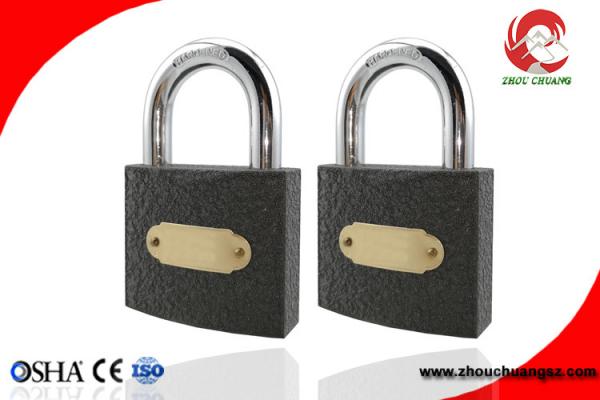 China Small Safety Iron Padlock Iron With Steel Shackle Use for Boxes, Door or Warehouse factory