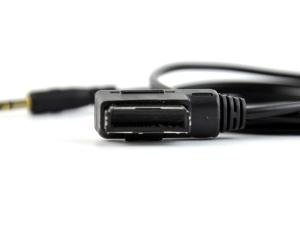 China 1M Music Interface AMI MMI to 3.5mm Audio AUX MP3 Adapter Cable(L-016) factory