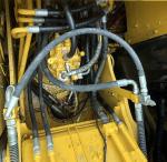 20930 KG Operating Weight CAT 320D Excavator in Japan with Original Hydraulic