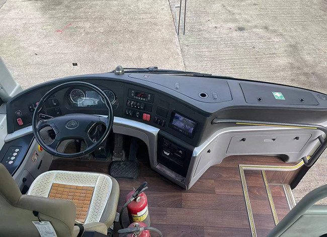 Second Hand Used Yutong City Bus Coach Travelling Right Hand Drive 48Seats