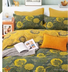 China Yellow &amp; Green European Jacquard Cotton Beddings Homeware Customized Size factory