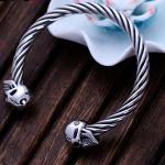 Sterling Silver Cable Cuff Bracelet with Skull Vintage Jewelry (B6041204)