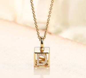China 0.03ct 18K Yellow Gold Diamond Necklace A-Z Initials 3D Cube factory