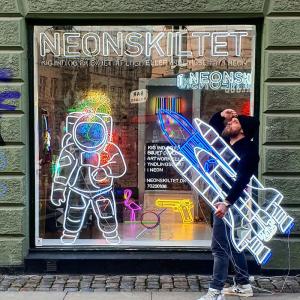 China Factory Custom Highlighted Led Neon Strip Lights Wholesale Lighting Neon Letters Bar Signs factory