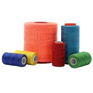 China 250D/16 Flat Waxed Thread for Leather Sewing Polyester Wax Bonded Braided Thread factory