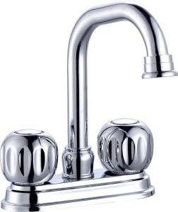 China Brass Centerset High Arc Widespread Bathroom Faucet 2 Handle Chrome factory