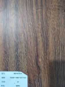 China Fireproof 5mm Durable Click WPC Vinyl Plank Flooring factory