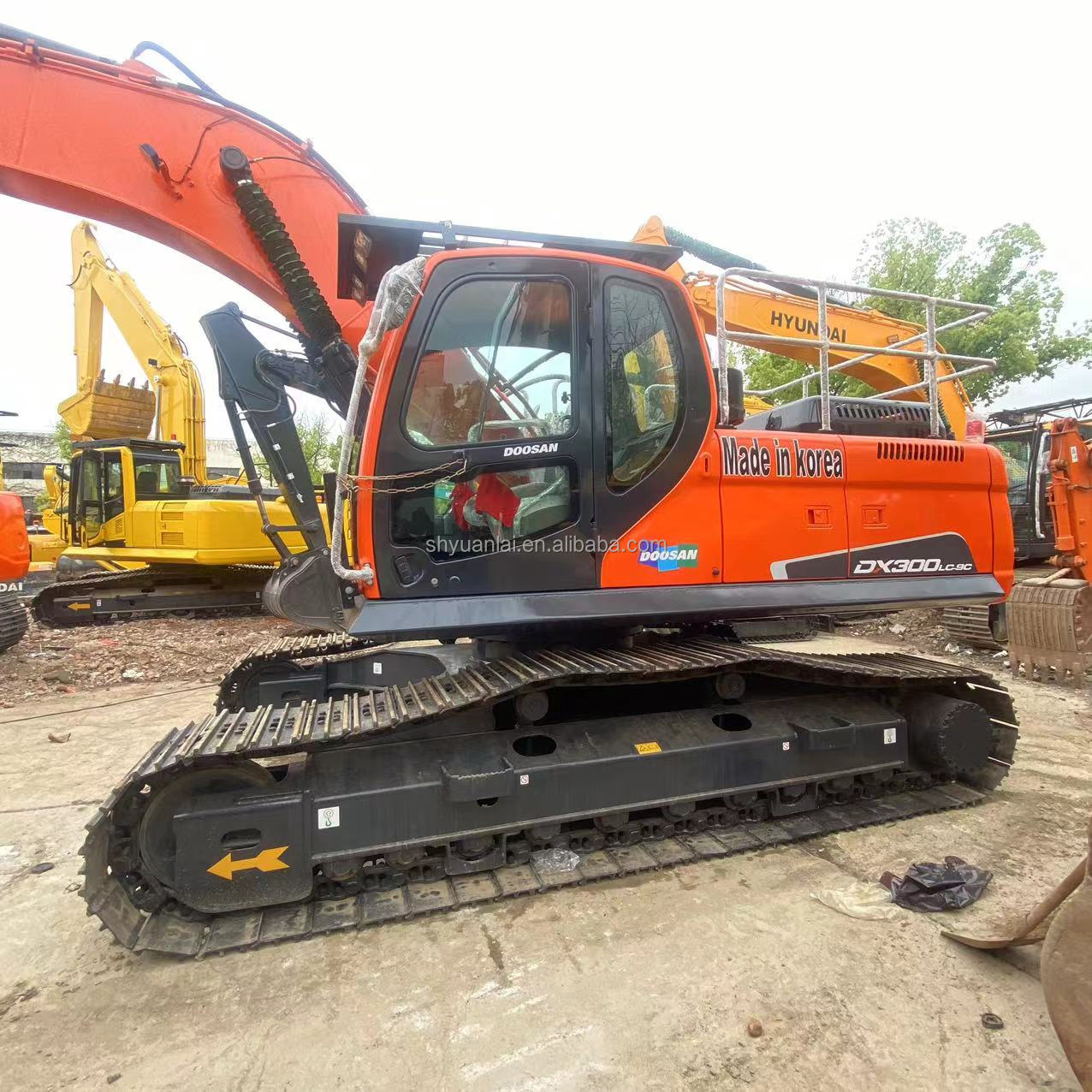 Doosan DX300 Excavator dx300lc 151KW Origin 29500kg 2022 Second Hand