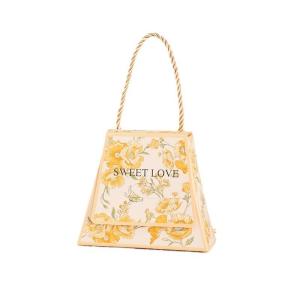 China Christmas Square Shopping Candy Logo Printed Paper Bags Custom Order and Shopping Bag factory