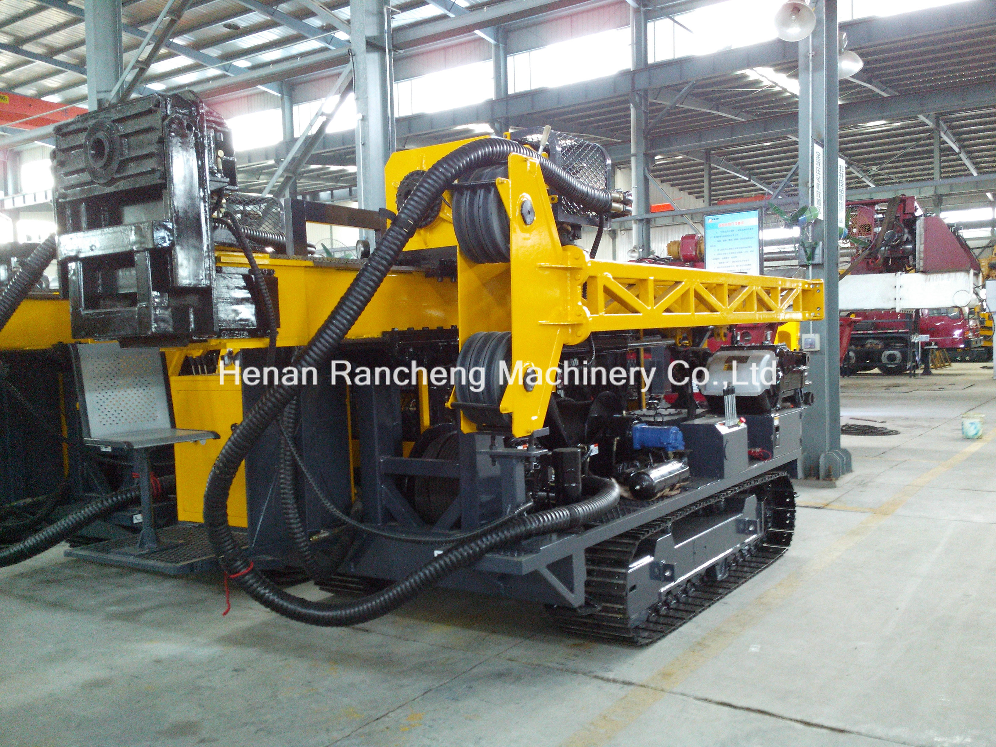 Crawler Mounted Core Drilling Rig 240HP Diesel Engine 1000m - 2000m Depth