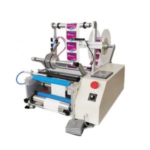 China Semi Automatic Packaging Labeling Machine For Round Bottle Double Side Labeling factory