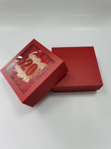 China OEM / ODM Box Packaging Die Cut Lamination Folding Paper Packaging Box factory