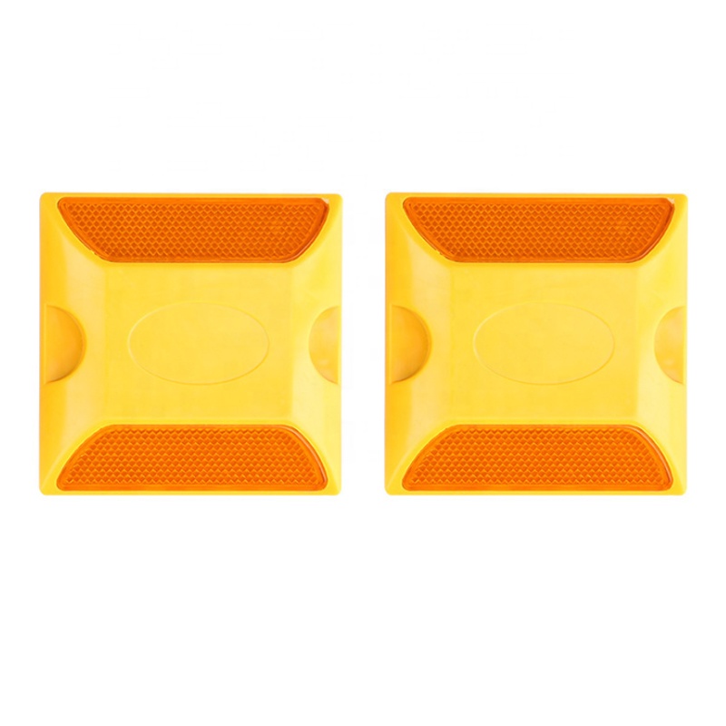 Double Side PMMA Reflectors Solar Road Stud for Roadway Safety and Traffic Management