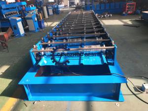 China PLC Control 380V 50HZ Metal Roof Making Machine With 24 Months Warranty factory