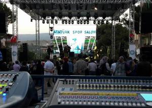 China Stage Performance Exterior Waterproof Led Screen Rental For Outdoor Events factory