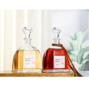 China Clear 300ml Vodka Glass Drink Bottles With Airtight Stopper factory