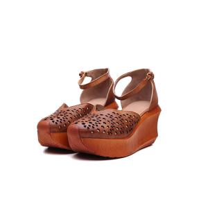 China S490 2020 Summer New Hole Shoes Cool And Breathable High-Heeled Thick-Soled Leather Women'S Sandals With Convenient Buck factory
