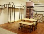 Durable Lady'S Clothing Display Racks Shop Clothes Rack Fashionable Design
