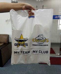 China Durable Plastic Shopping Bags Customized Color Promotion Packaging Safety factory
