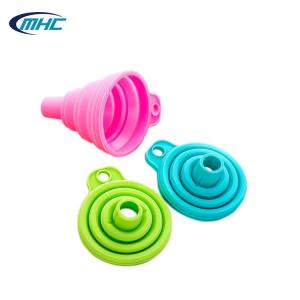 China Mini Collapsible Silicone Kitchen Funnels Oil Liquid Reusable Customized Food Grade factory
