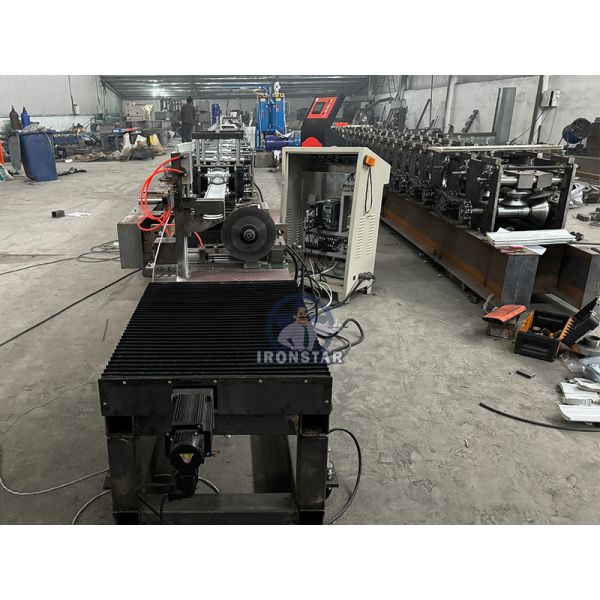 PU sandwich shutter door roll forming machine for Turkey Galvanized steel or PPGI or Aluminium